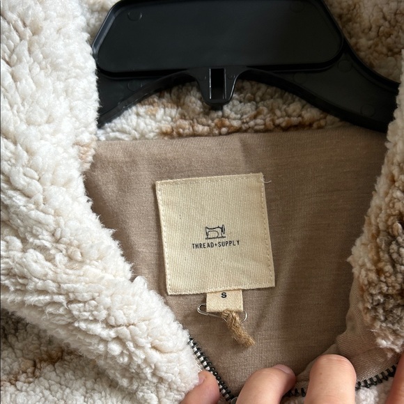 Sherpa Jacket - Picture 2 of 3